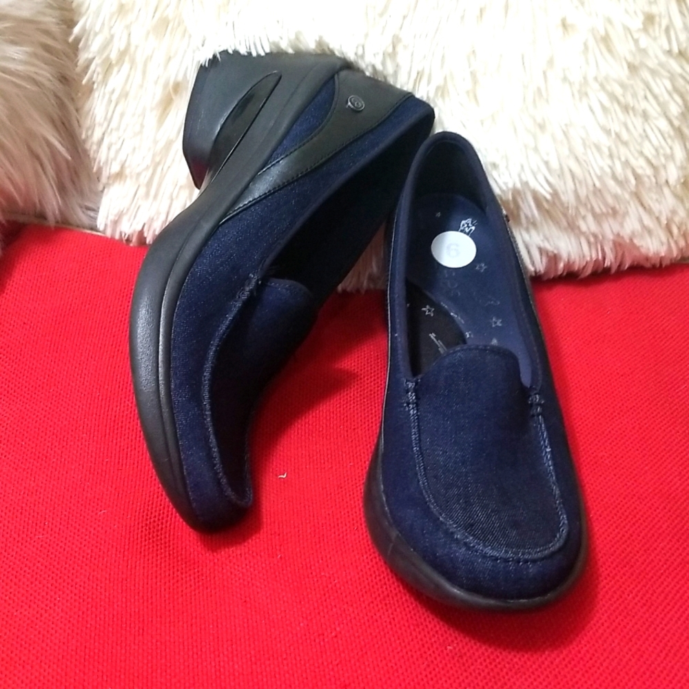 BZEES SHOES